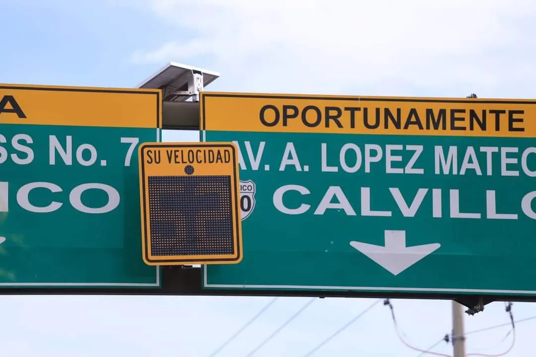 Radar de velocidad en Av. Aguascalientes.