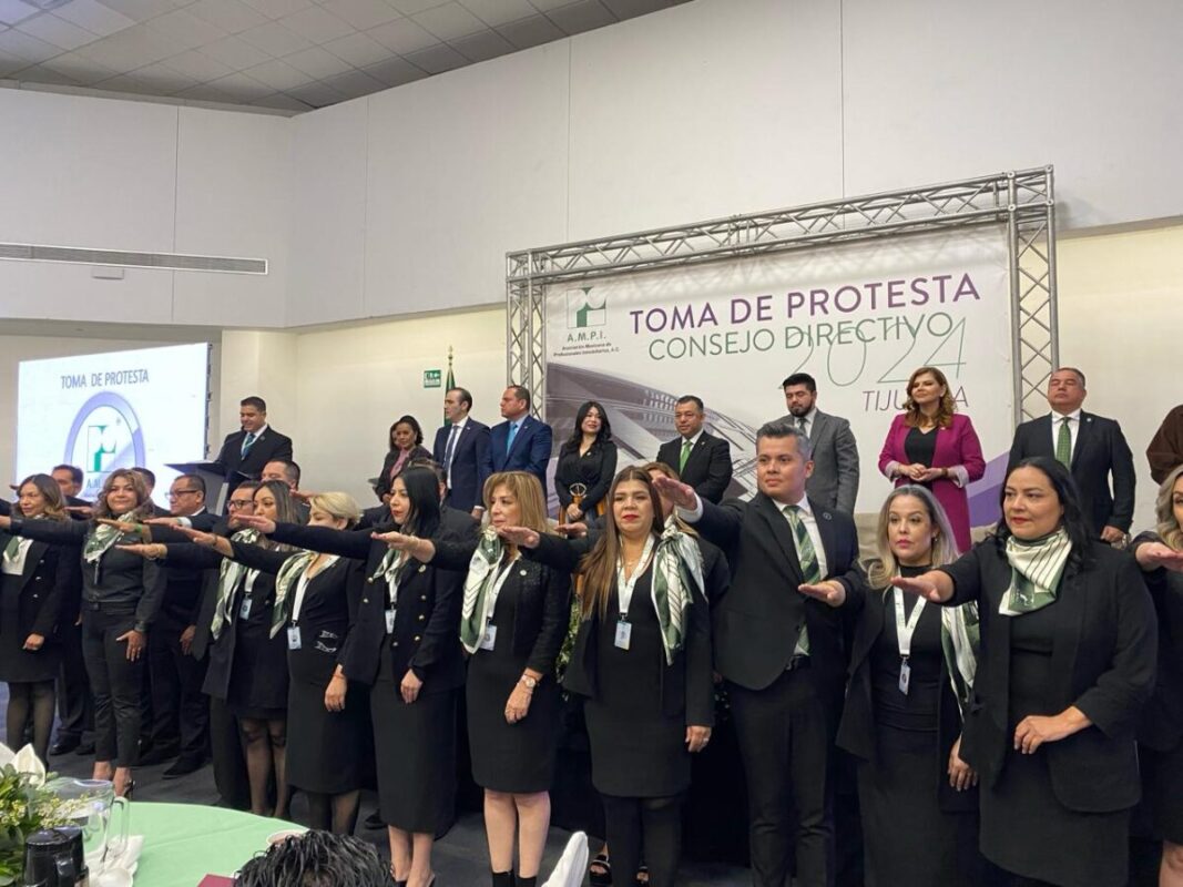 Toman protesta al nuevo consejo directivo de AMPI Tijuana