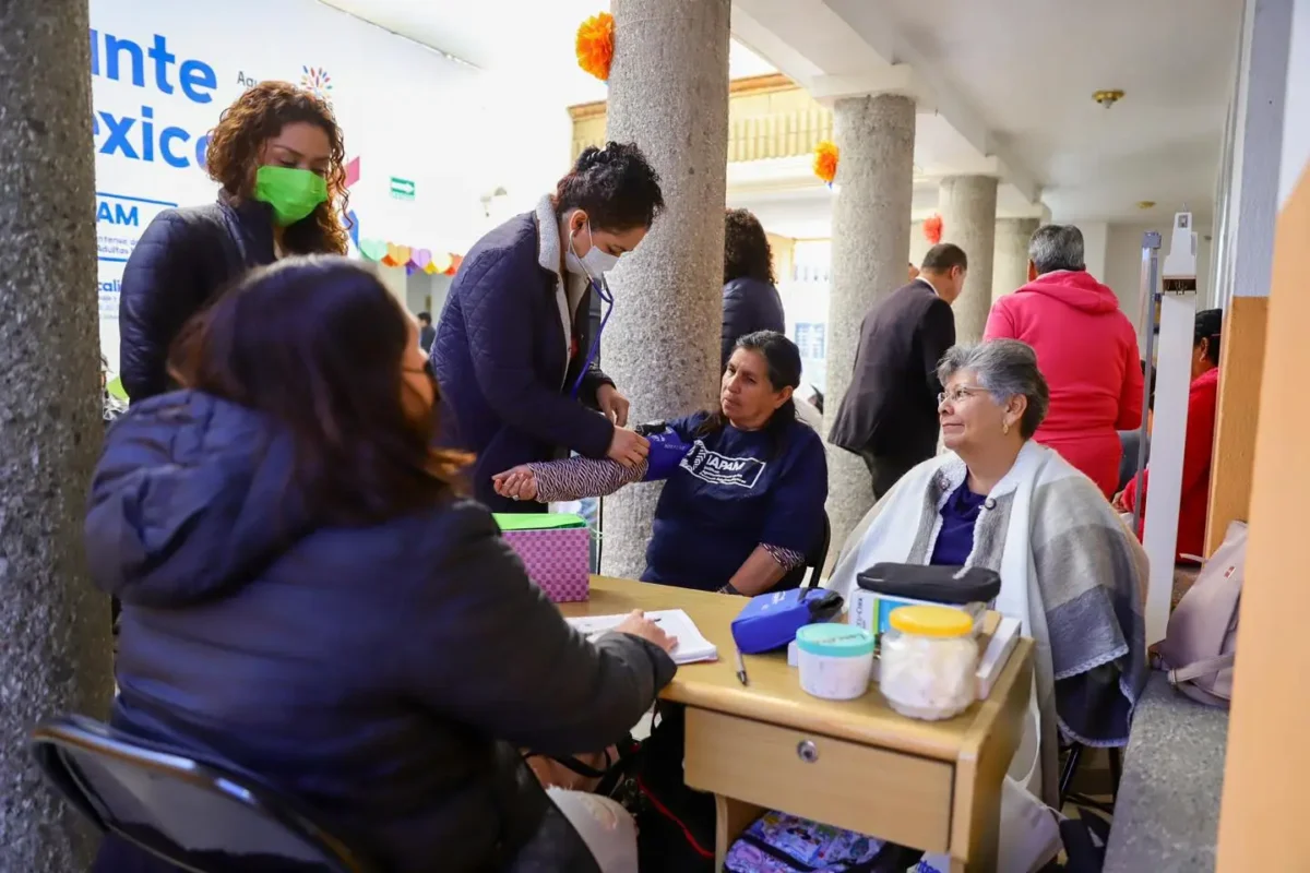 Comedores y estancias para adultos mayores.