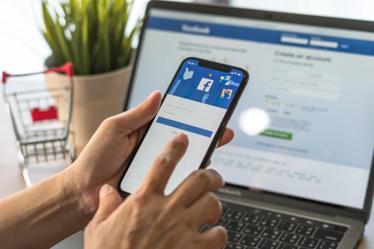 De red universitaria a &#8216;red para viejos&#8217;: Facebook cumple 20 años