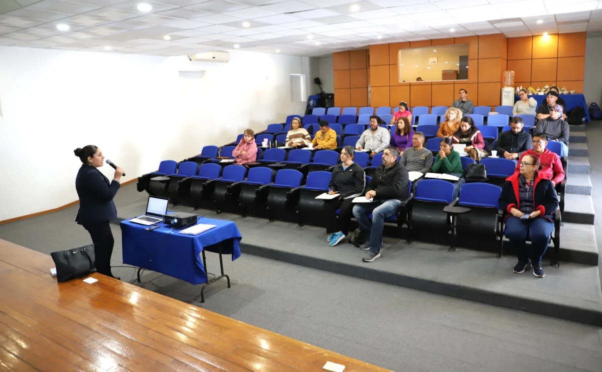Capacita Jesús María a emprendedores.