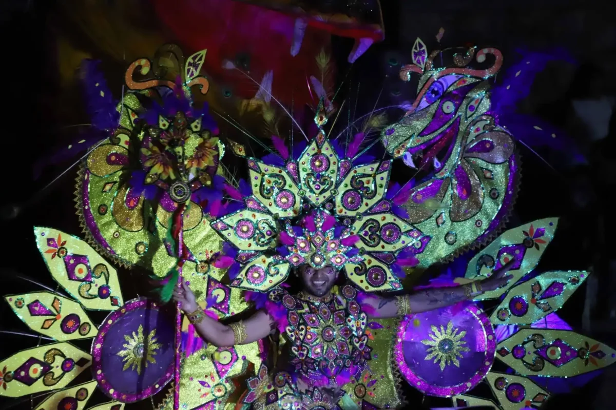 Dragón morado
