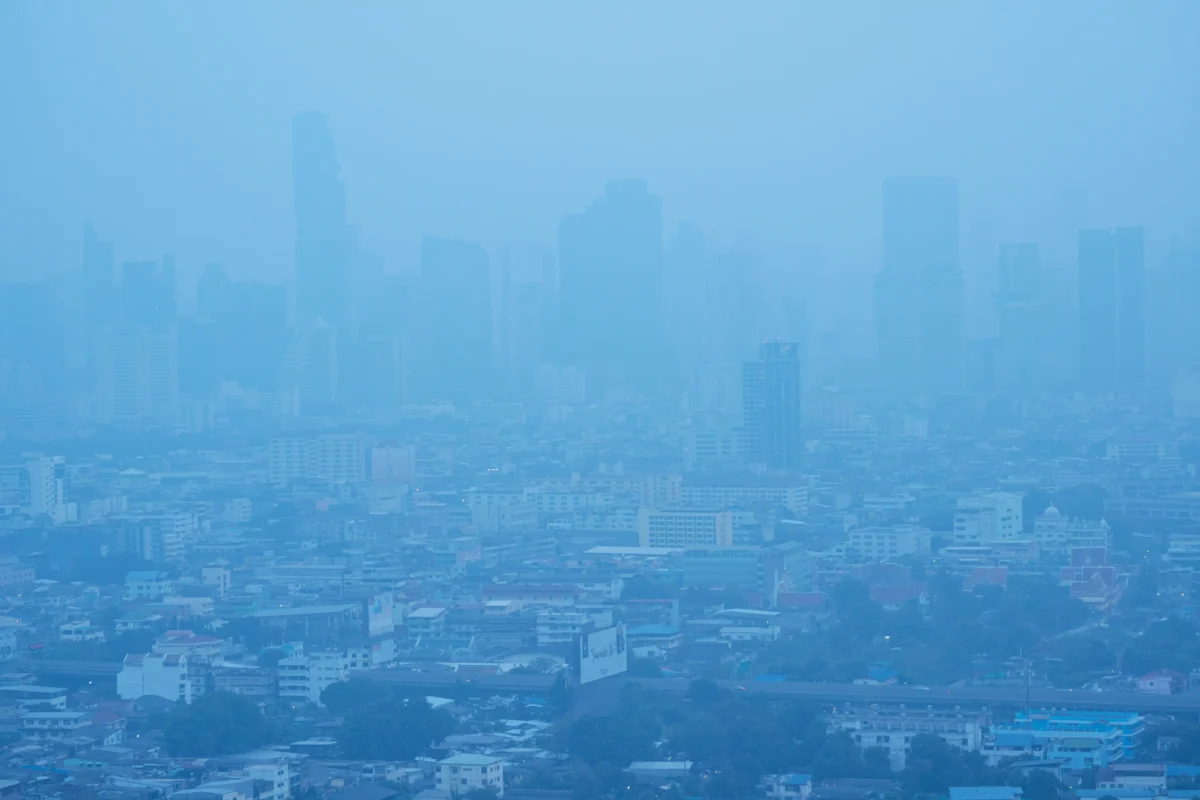 Noventa y nueve de cada cien personas en el mundo respiran aire tóxico