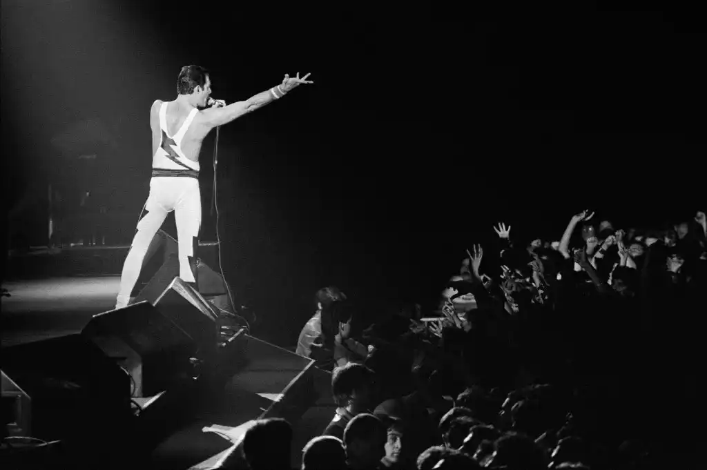 ¡A la venta!… la impresionante mansión donde vivió Freddie Mercury