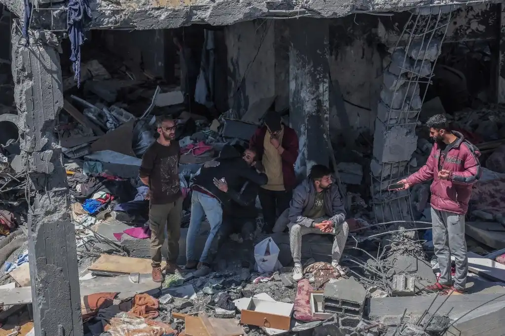 En medio de la hambruna, Israel impide la entrega de la mitad de la ayuda en Gaza