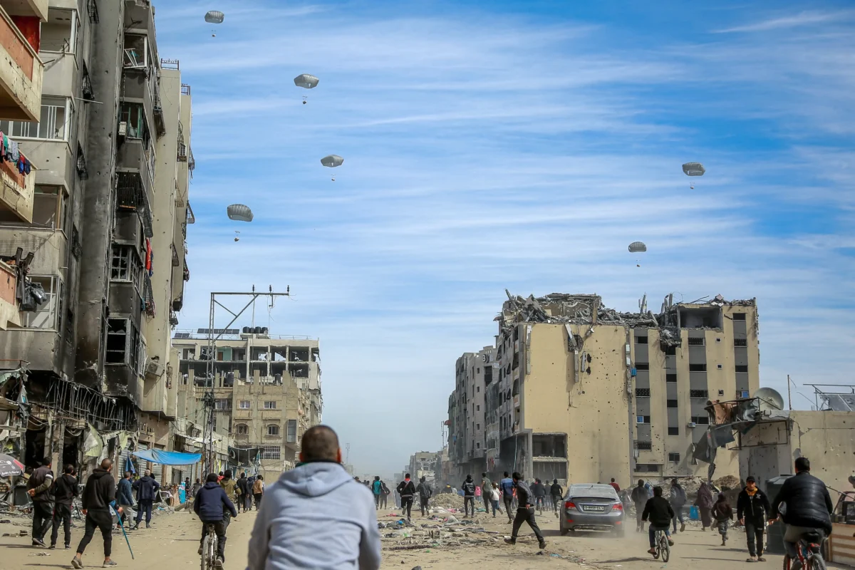 Occidente condena a Israel por disparar contra personas que recibían ayuda humanitaria