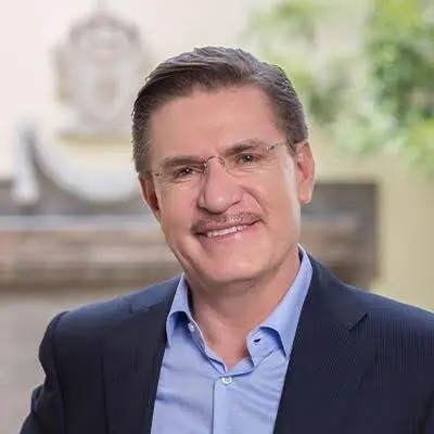 Tras amenazas, el ex gobernador de Durango deberá reparar el daño a periodista