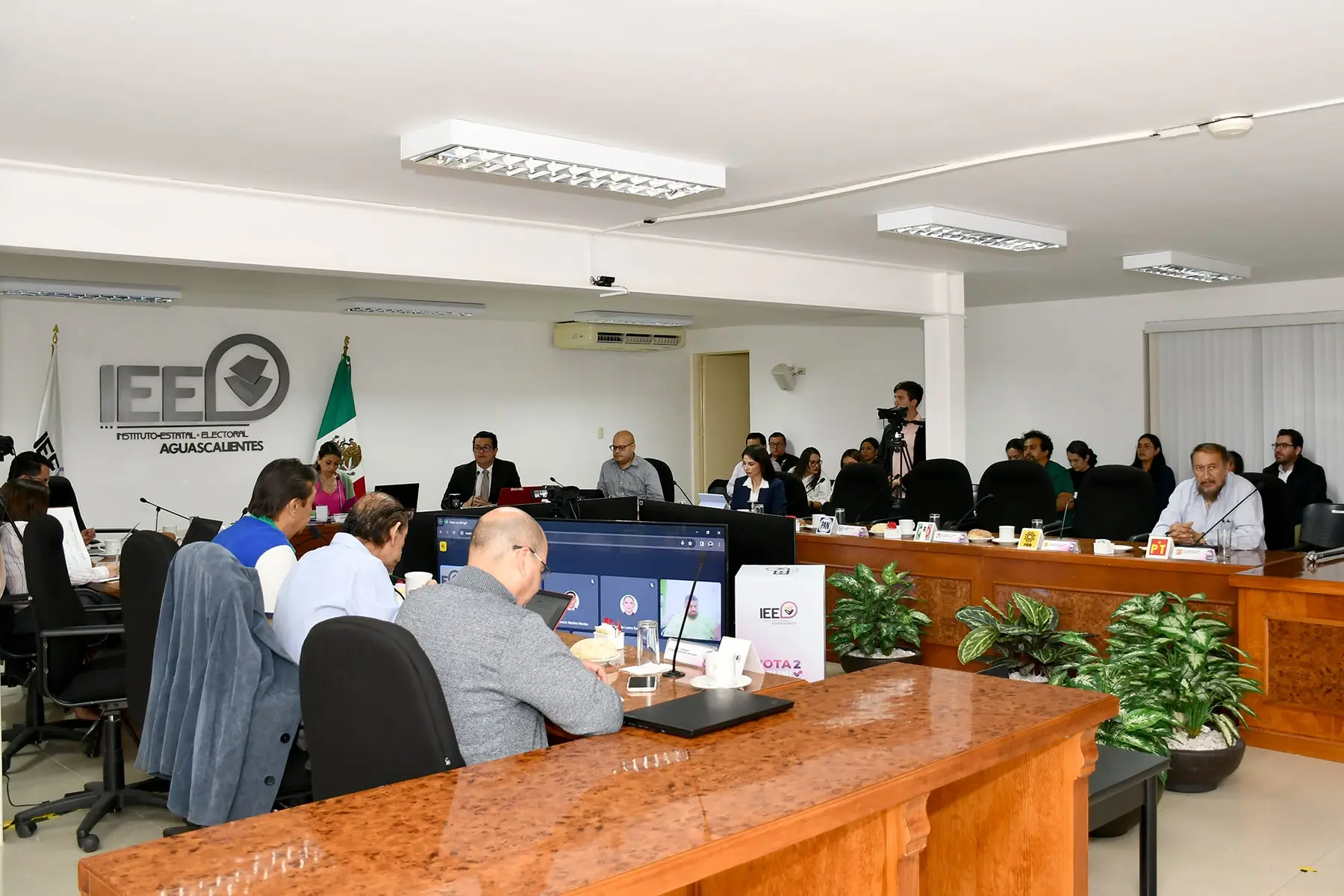 Atiende IEE recursos de inconformidad de partidos políticos