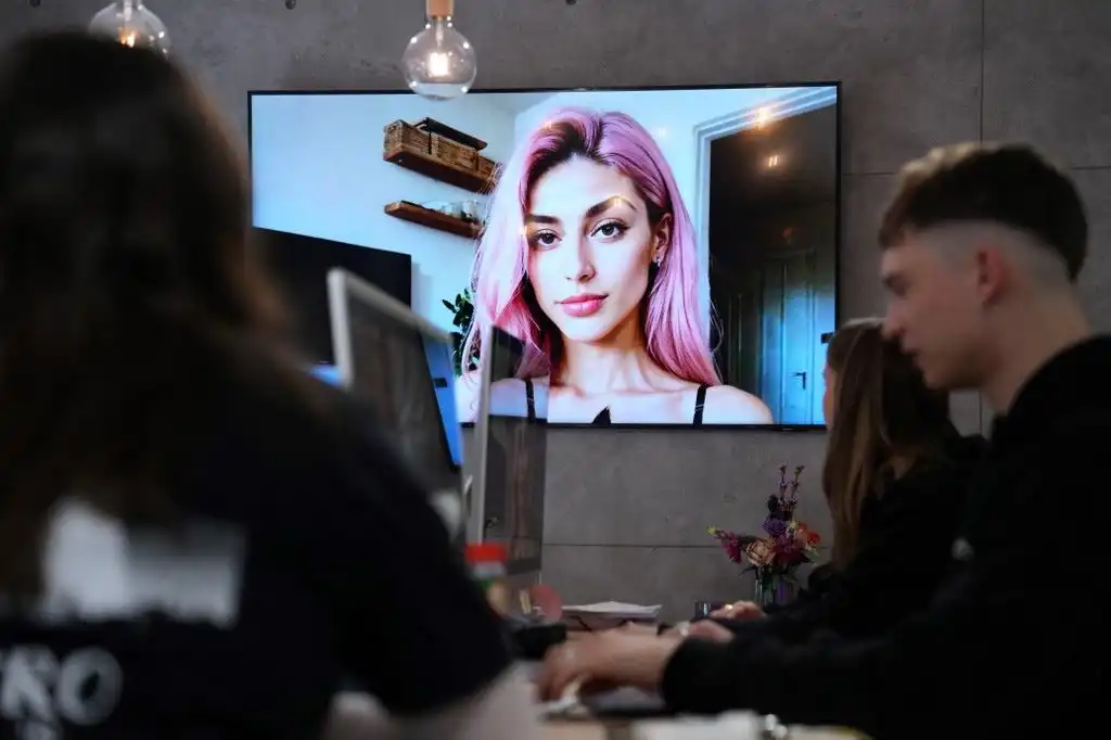 ¿Influencers virtuales? Una opción &#8216;más económica&#8217; creada con IA