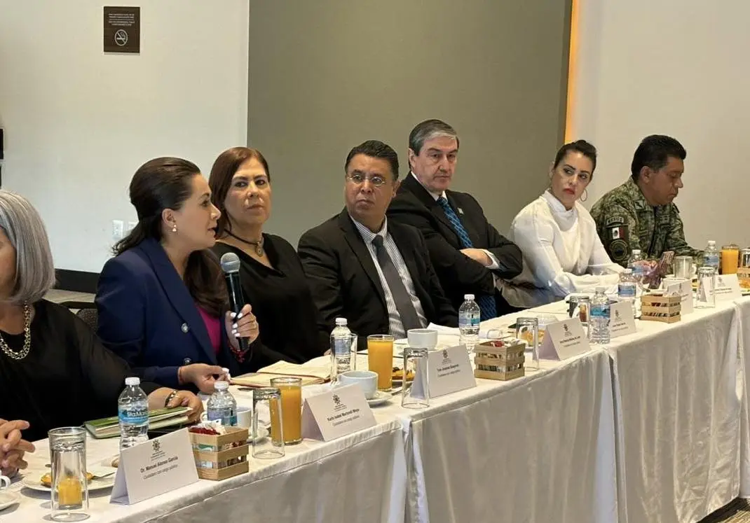 Llama gobernadora a cerrar filas por seguridad de la FNSM