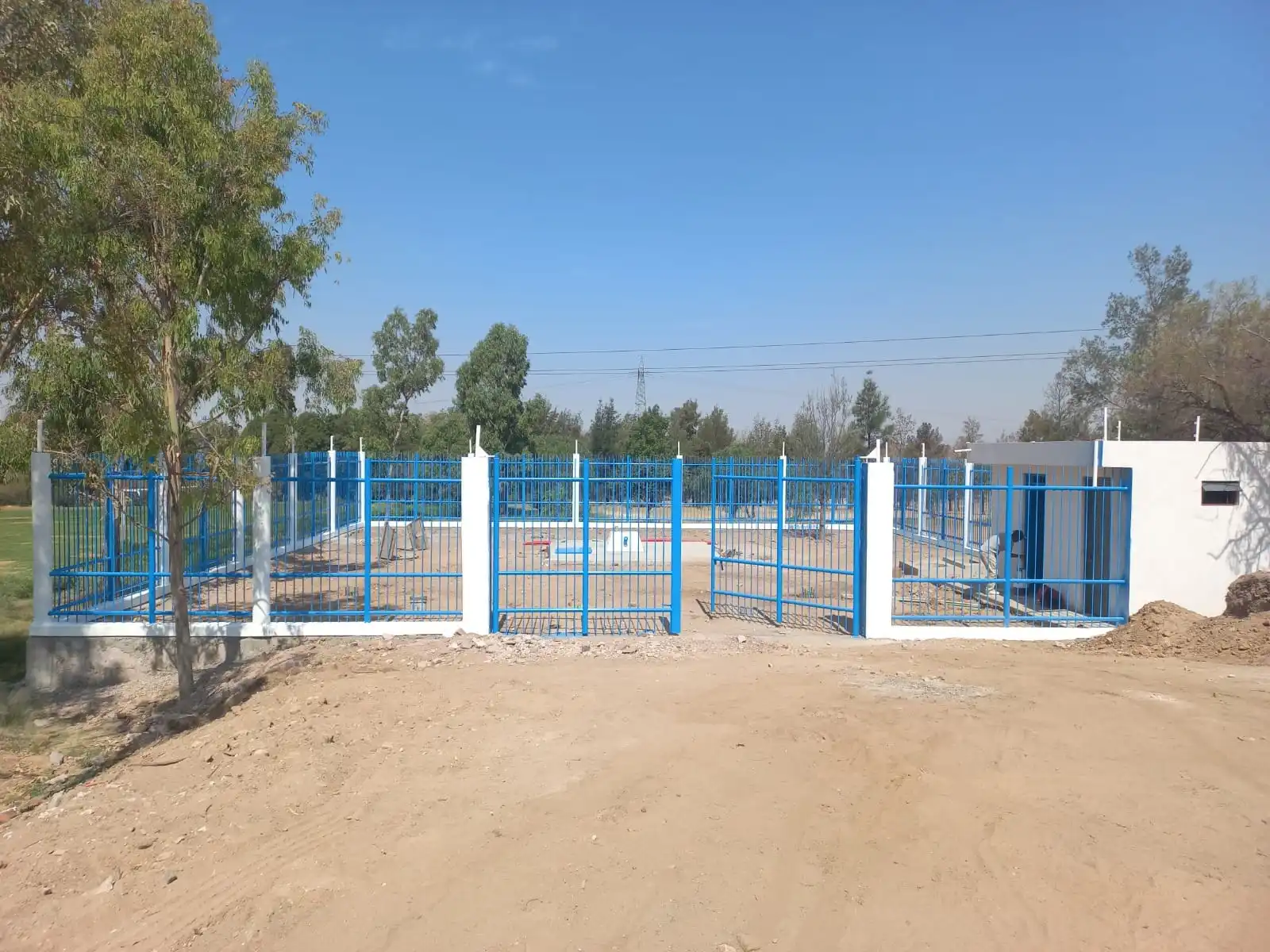 El Modelo Integral de Aguas de Aguascalientes (MIAA) da a conocer a la ciudadanía que se pone en marcha el pozo P-183 A, parque México que se ubica en el fraccionamiento Cumbres al oriente de la ciudad. Estas maniobras aumentarán el caudal en colonias y fraccionamientos como: Guel Jiménez, U.H Bugambilias, Villas de San Francisco, CTM, PEMEX, Villas del Cóbano, El Sol, Industrial, La Fe, San Pablo, El Cóbano, Alianza Ferrocarrilera, Macías Arellano, Benito Juárez, Hacienda El Cóbano, Estrella, Infonavit Las Viñas, Santa Anita 1era y 2da sección, Lomas de Santa Anita, Zona Centro, Trojes del Cóbano, Circunvalación Norte, Las Arboledas, Villas de la Universidad. . Por la presión que se presentará en las próximas horas, podrían presentarse algunas fugas. Agradecemos hacer los debidos reportes al número 449 469 99 43 o al 073