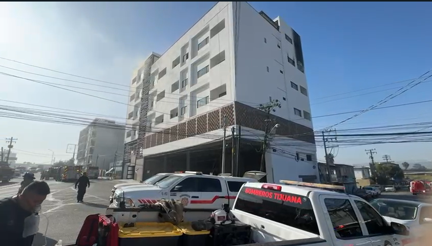 Se registra explosión e incendio en colonia Guadalupe Victoria
