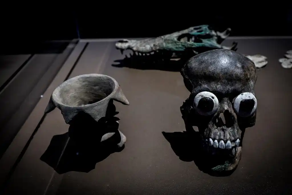 El Templo Mayor mexica viaja a París; exhibe más de 500 piezas