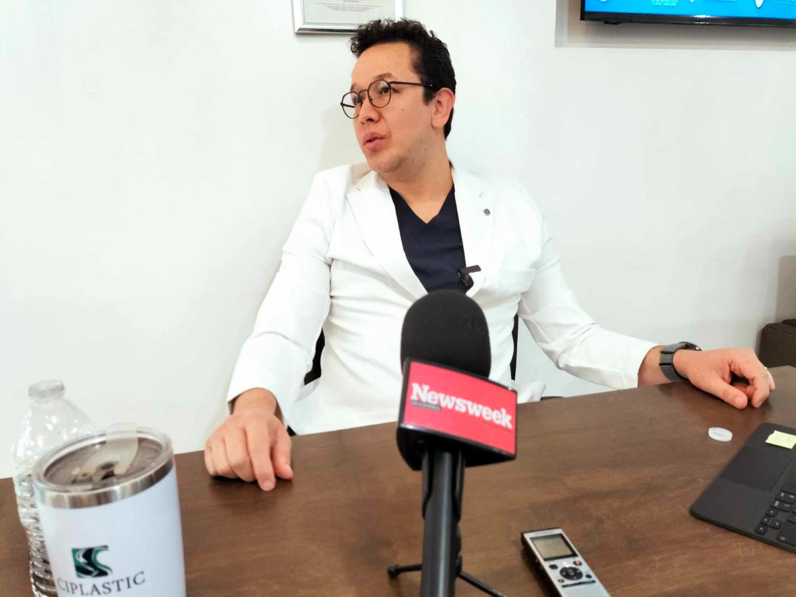 Advierten a pacientes de cirugías estéticas informarse antes de procedimientos
