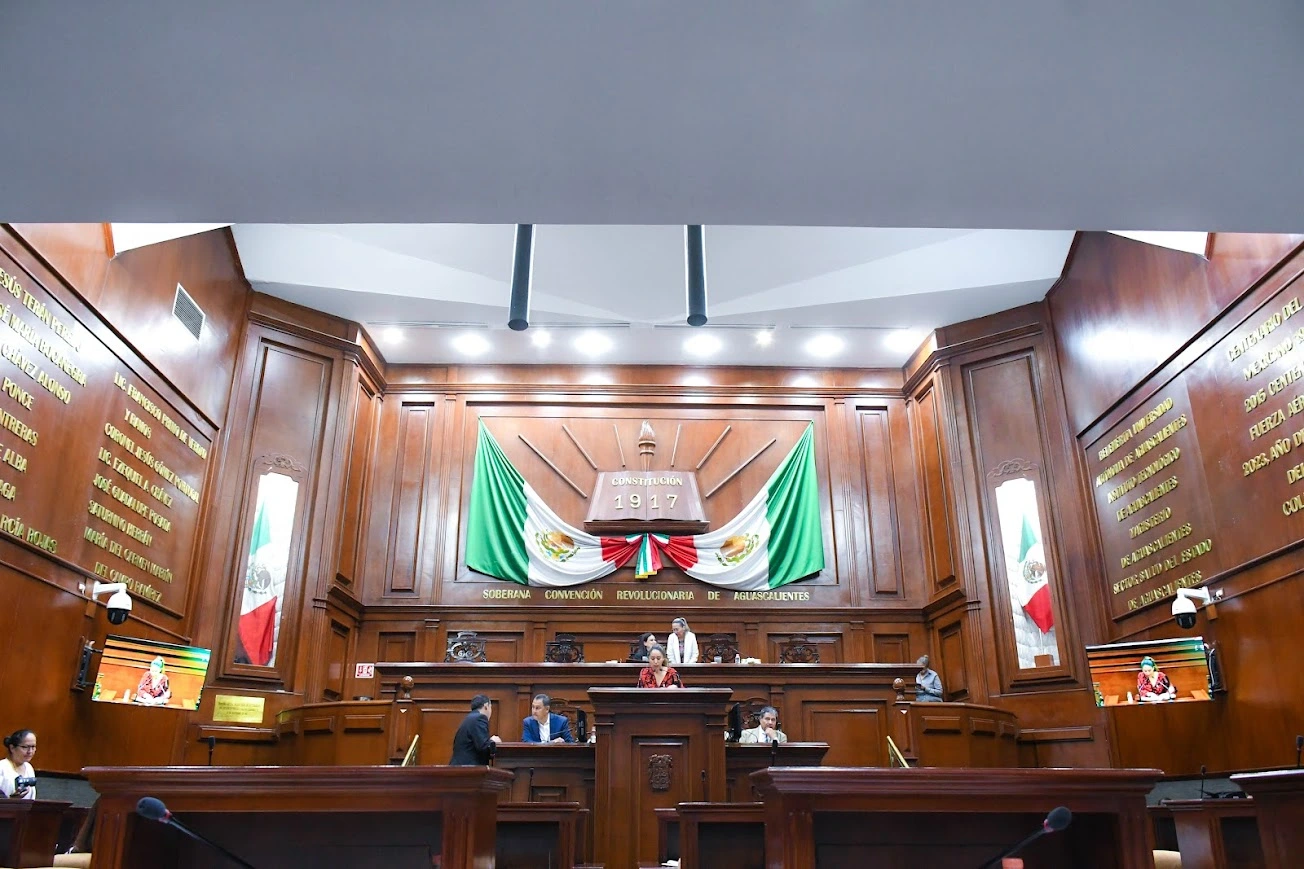 Aprueban diputados nueva iniciativa para disminuir consumo de tabaco