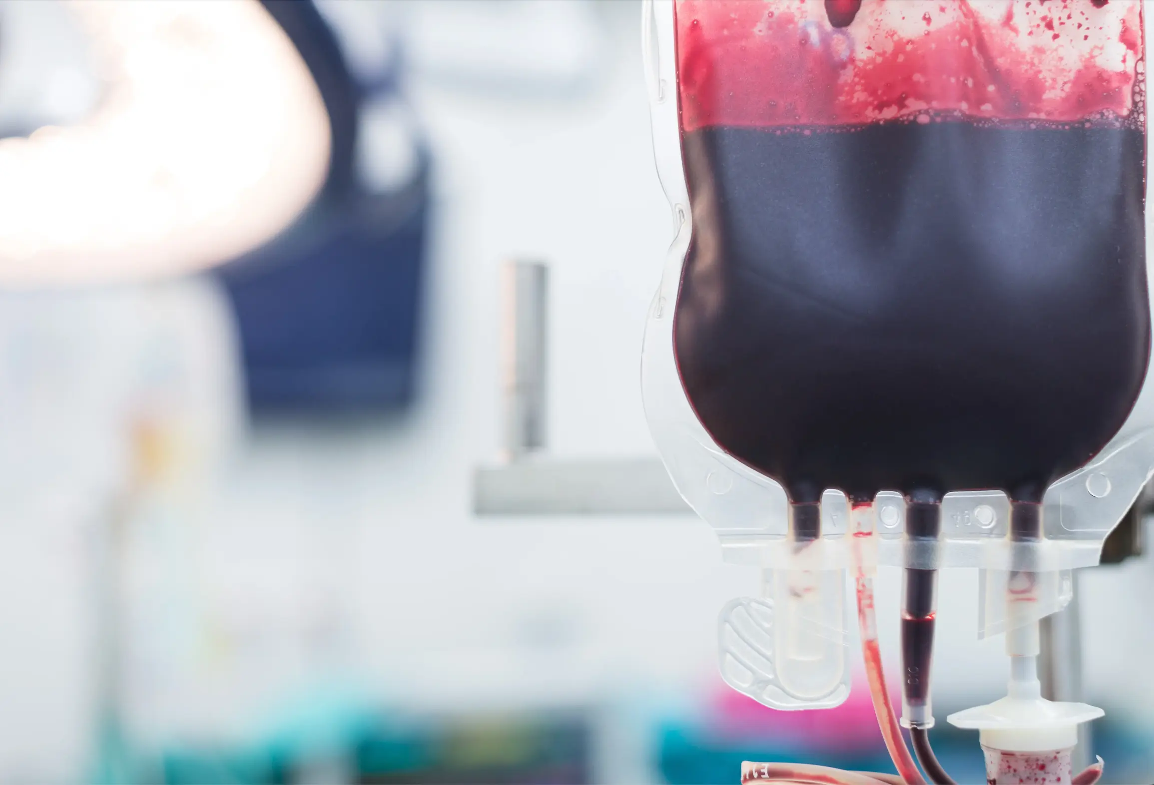 Escándalo en el Reino Unido por la sangre contaminada que provocó 3,000 muertes