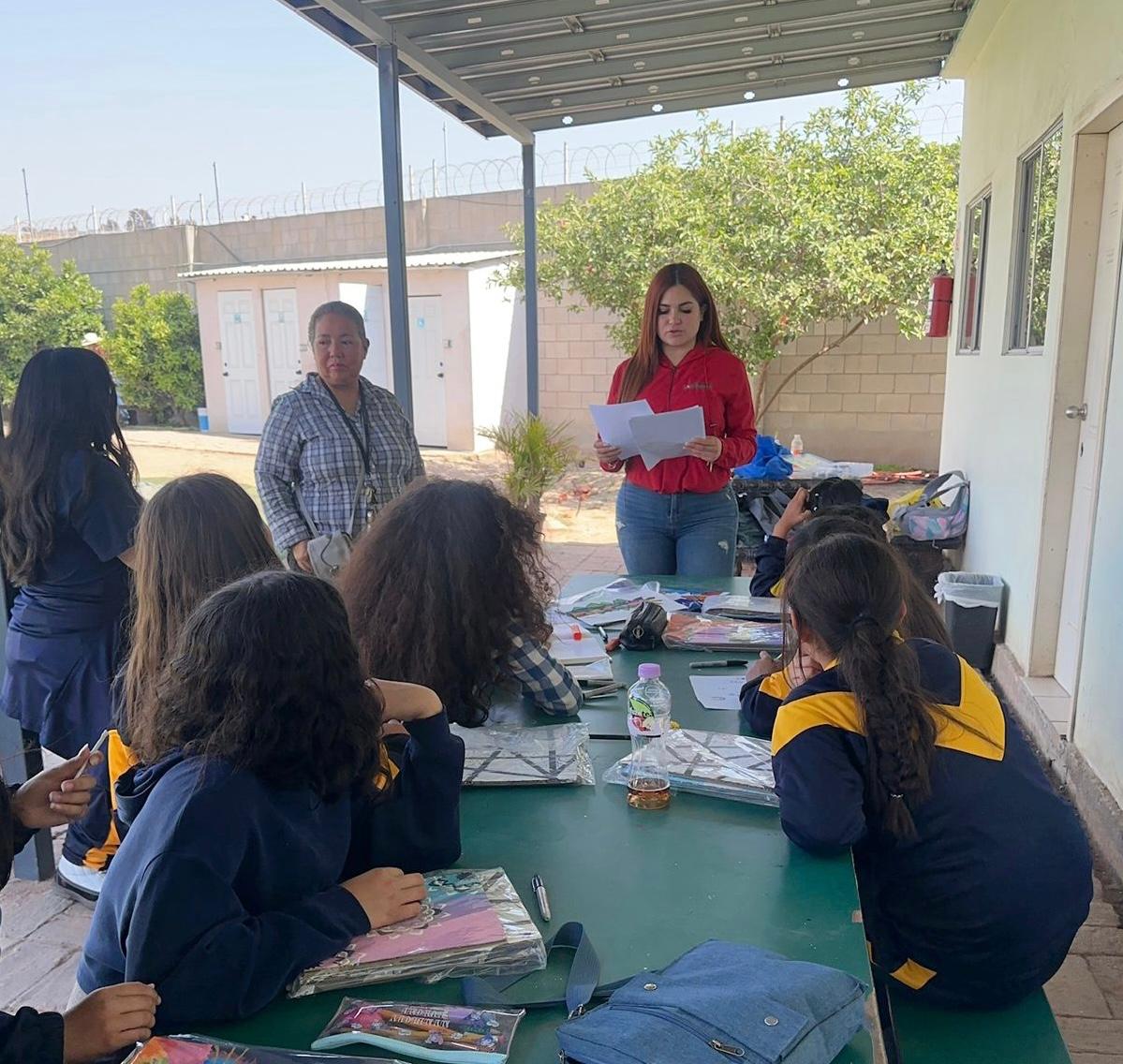 Llevan mensaje de conciencia ambiental a escuelas de Tijuana