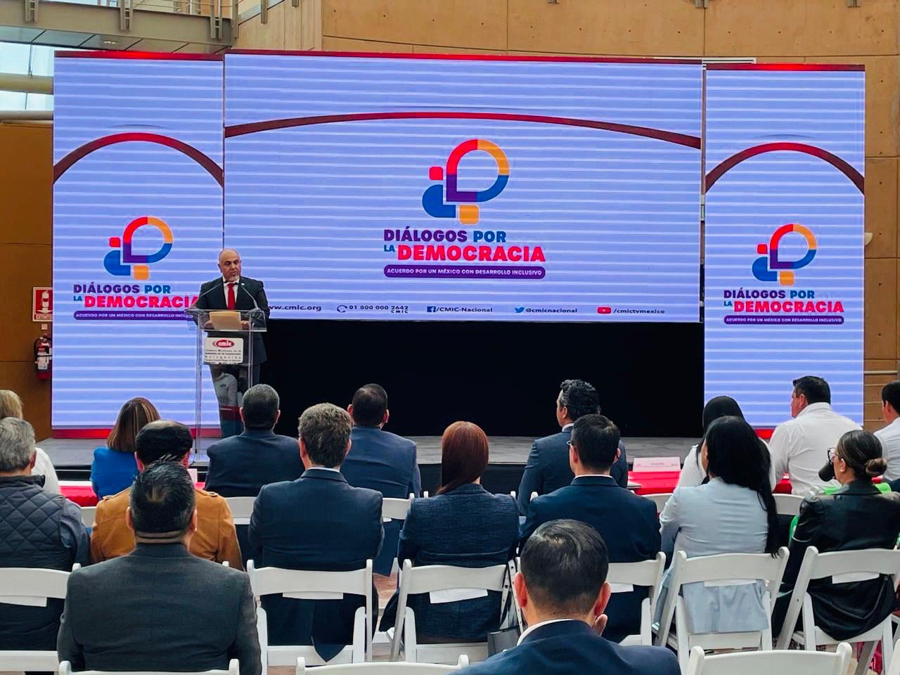 Exponen a candidatos a diputados locales los retos en materia de infraestructura