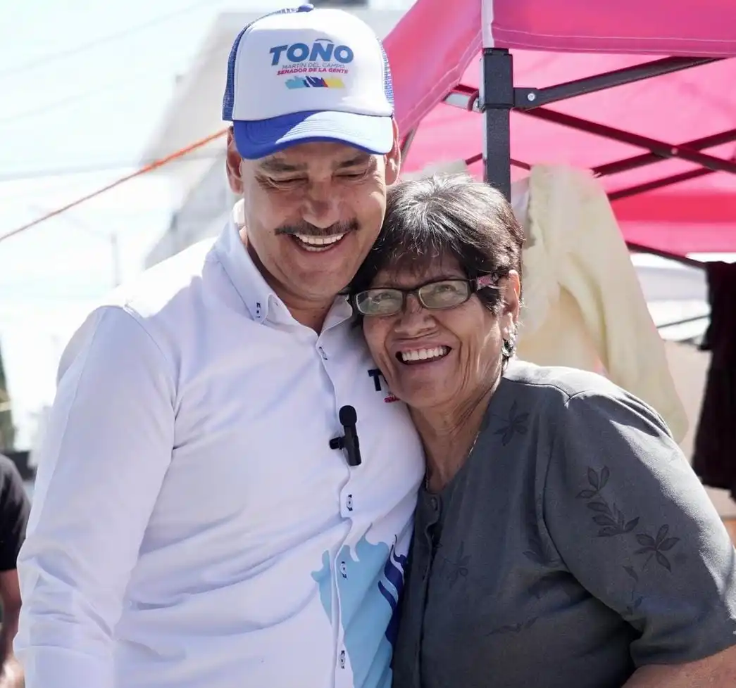 Presenta Toño Martín del Campo agenda en pro de madres de familia