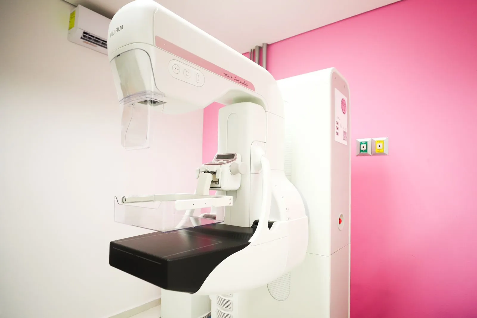 Entregan nuevo mastógrafo al Hospital General de Rincón de Romos