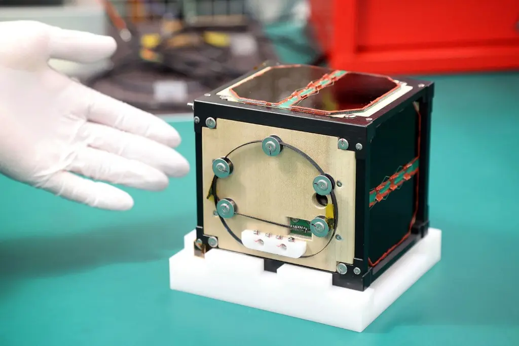 satélite madera