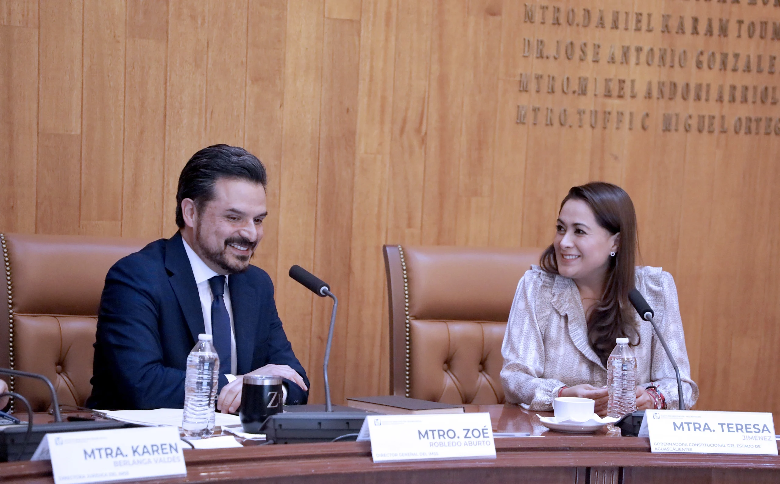 Zoé Robledo y Tere Jiménez sostuvieron reunión de trabajo