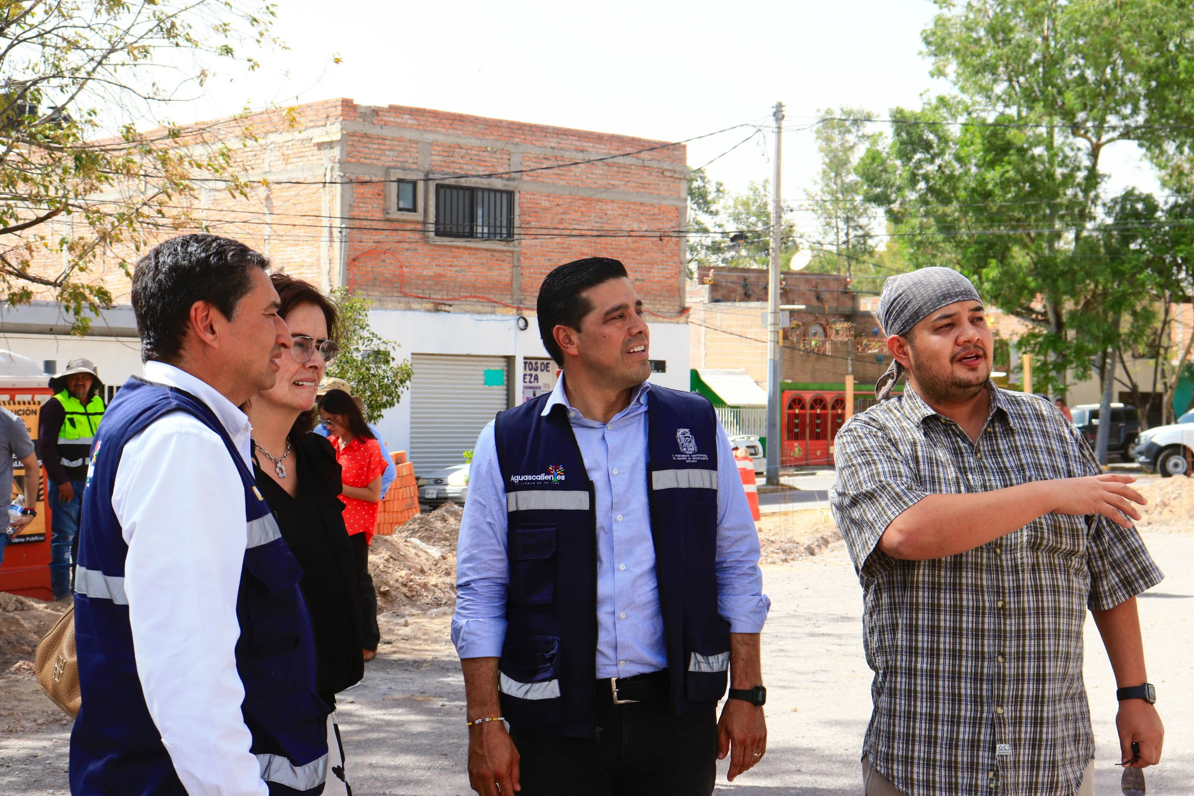 Supervisa Leo Montañez obras de mejoramiento en parques