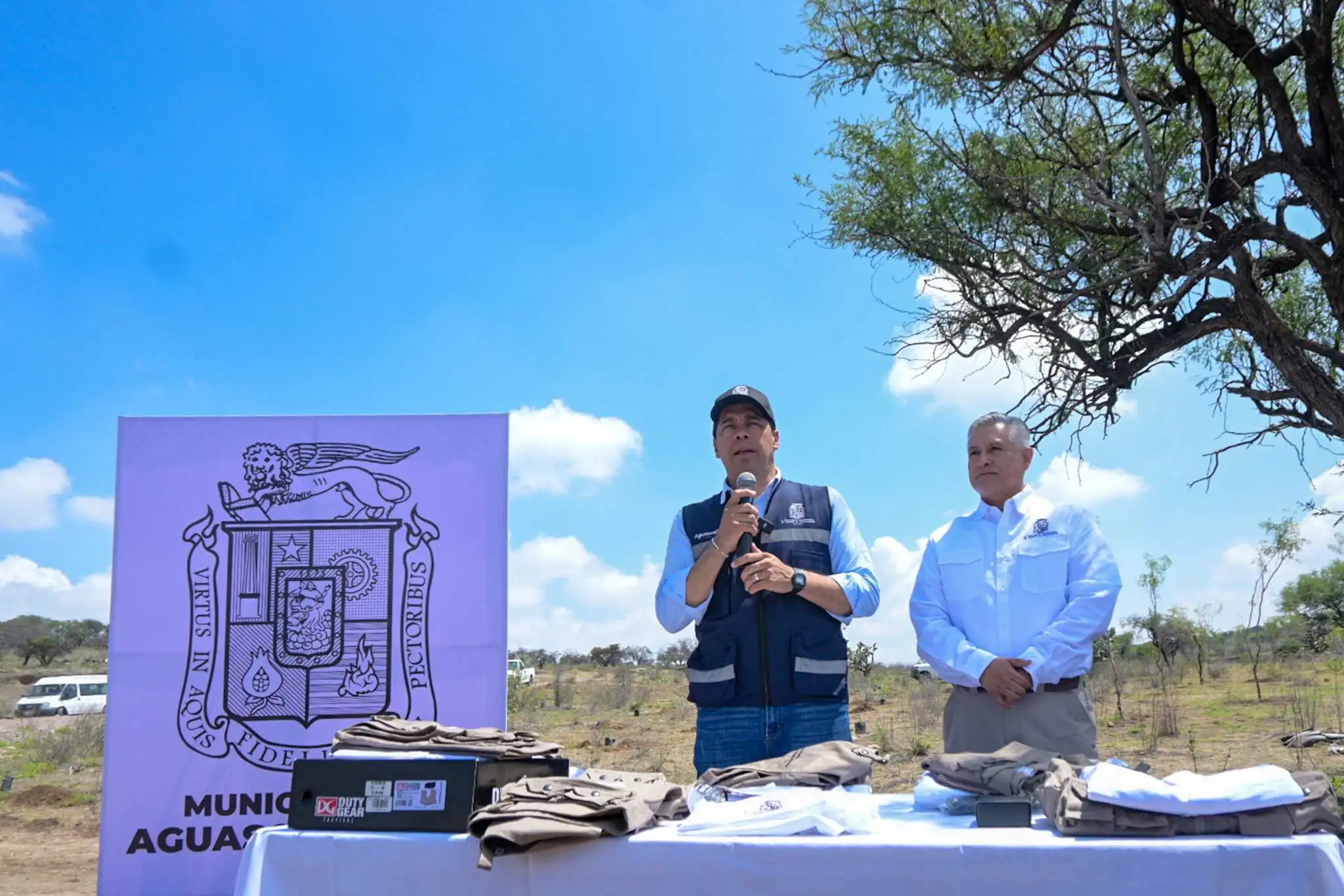 Conmemora Ayuntamiento día mundial del árbol con reforestación en Cobos