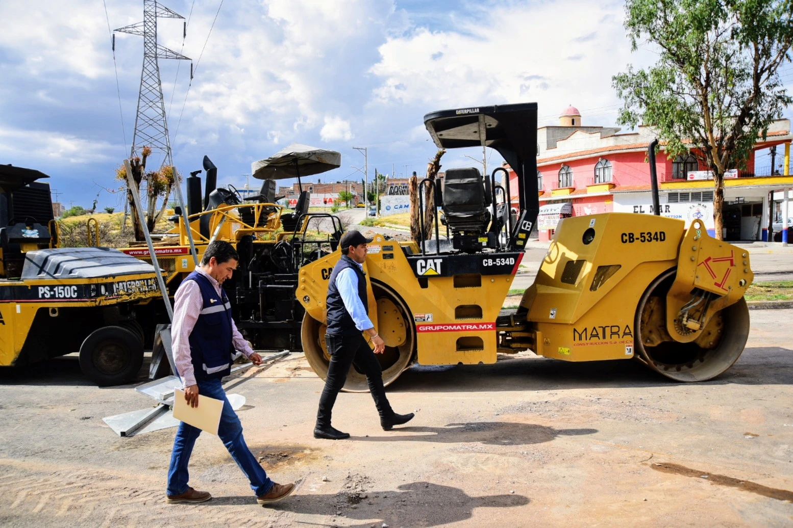 Supervisa alcalde obras de infraestructura vial al oriente de la ciudad