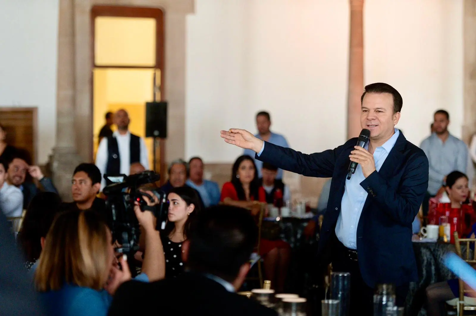 Conmemora Gobernador de Durango día de la libertad de expresión