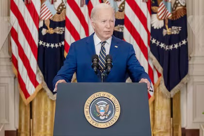 Biden anuncia nuevas medidas para familias migrantes y apoyar a los Dreamers