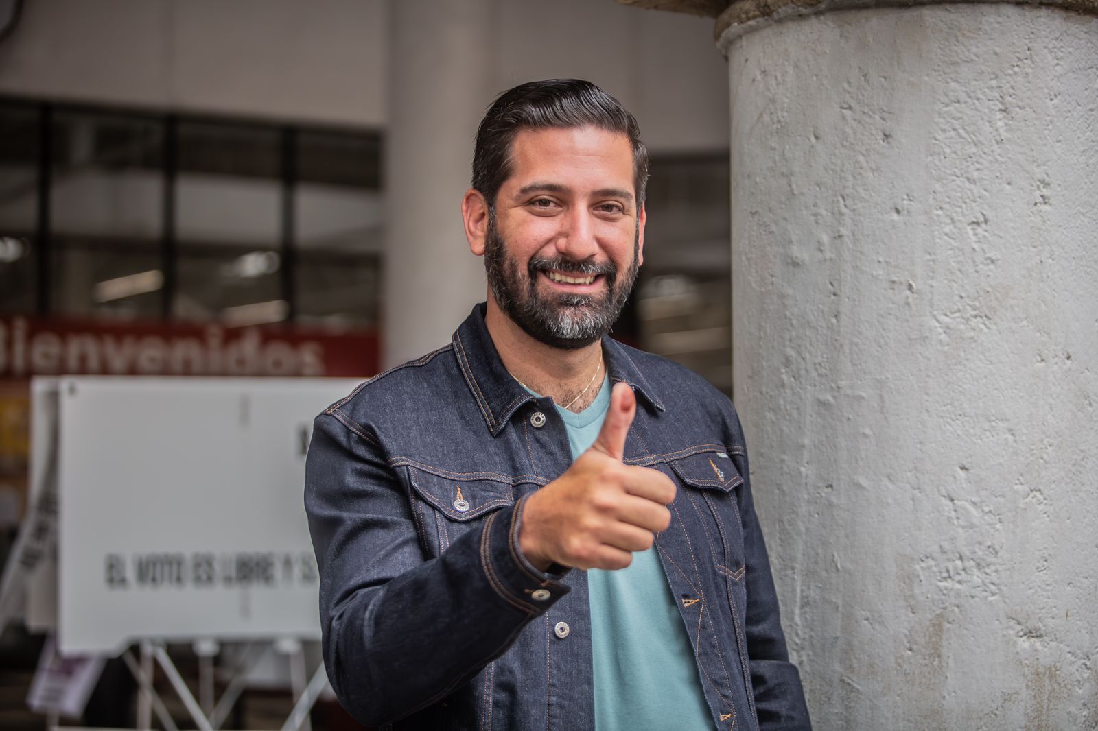 Juan Carlos Hank Realiza su Voto esta Mañana