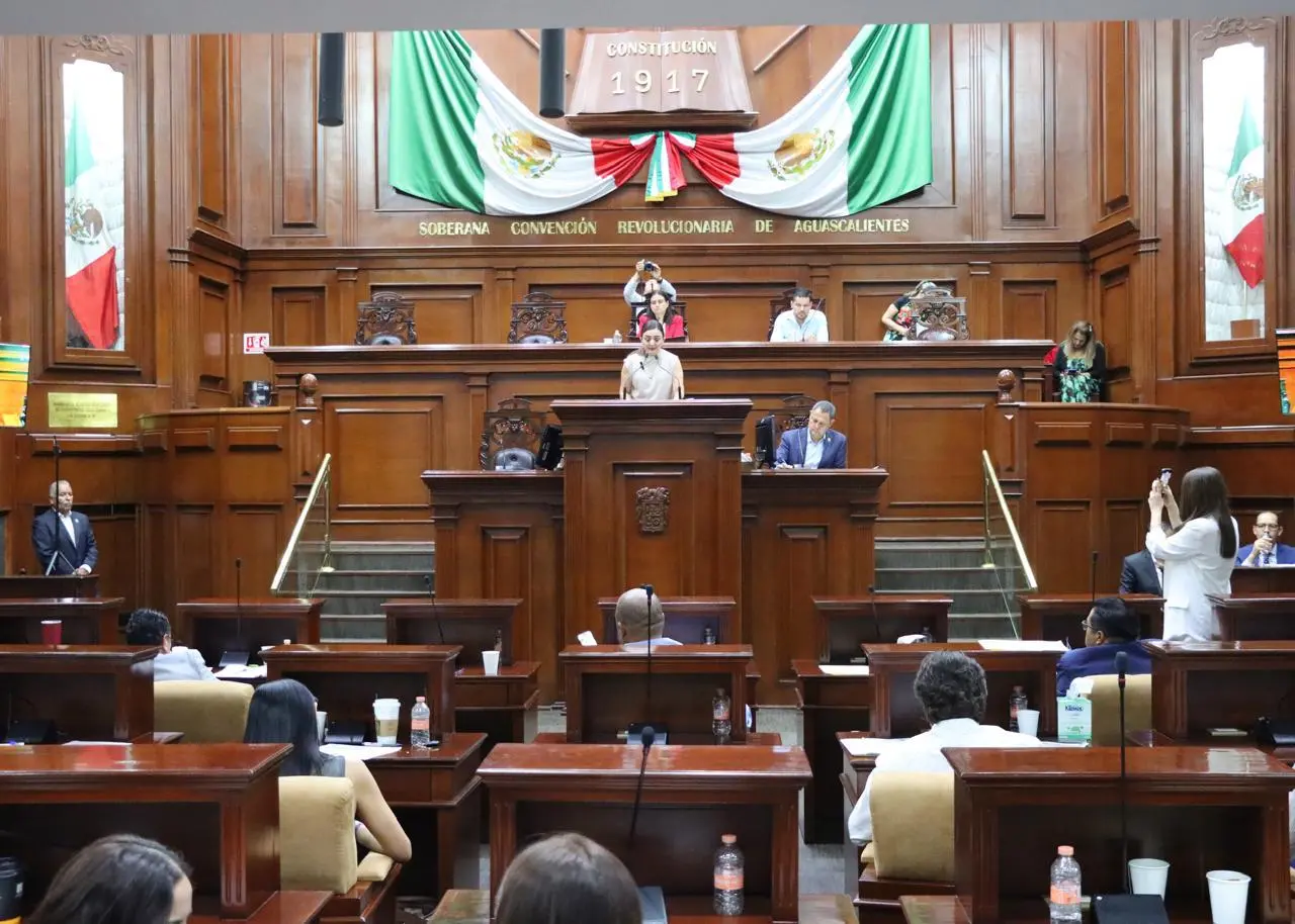 Diputados avalan reforma para frenar sacrificio de animales de compañía