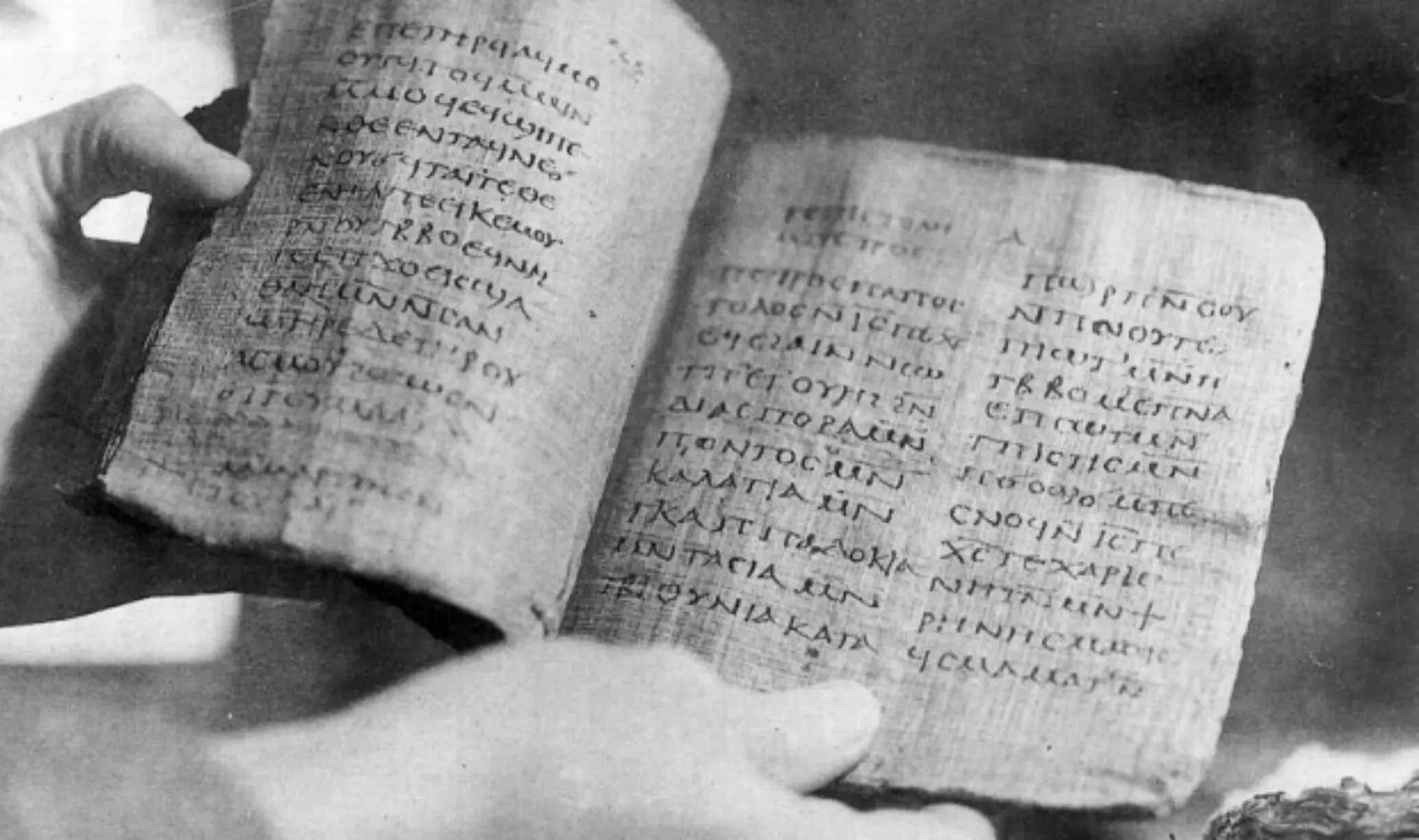 Libro con más de 1,800 años de antigüedad es vendido en 3.9 millones de dólares