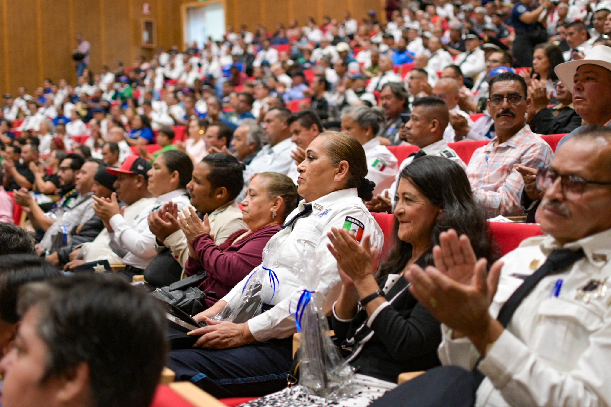 Reconocen a trabajadores del municipio con mayor antigüedad en el servicio público