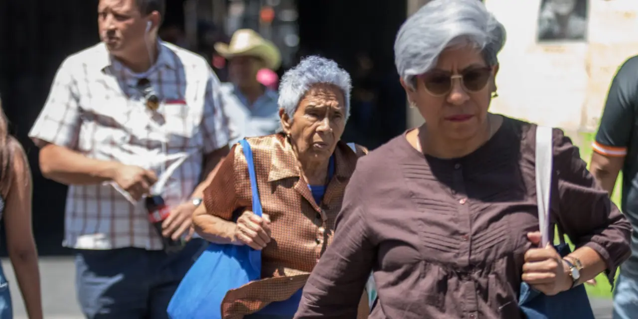 Los medicamentos que matan &#8216;células zombis&#8217; benefician a las mujeres mayores, pero no a todas