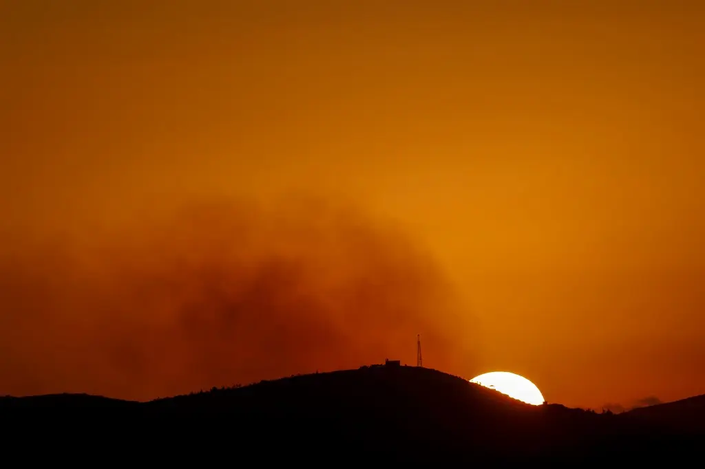 Humo en el horizonte de la Alta Galilea