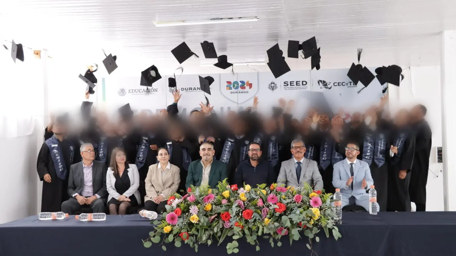 Personas privadas de la libertad terminan estudios mientras cumplen sentencias