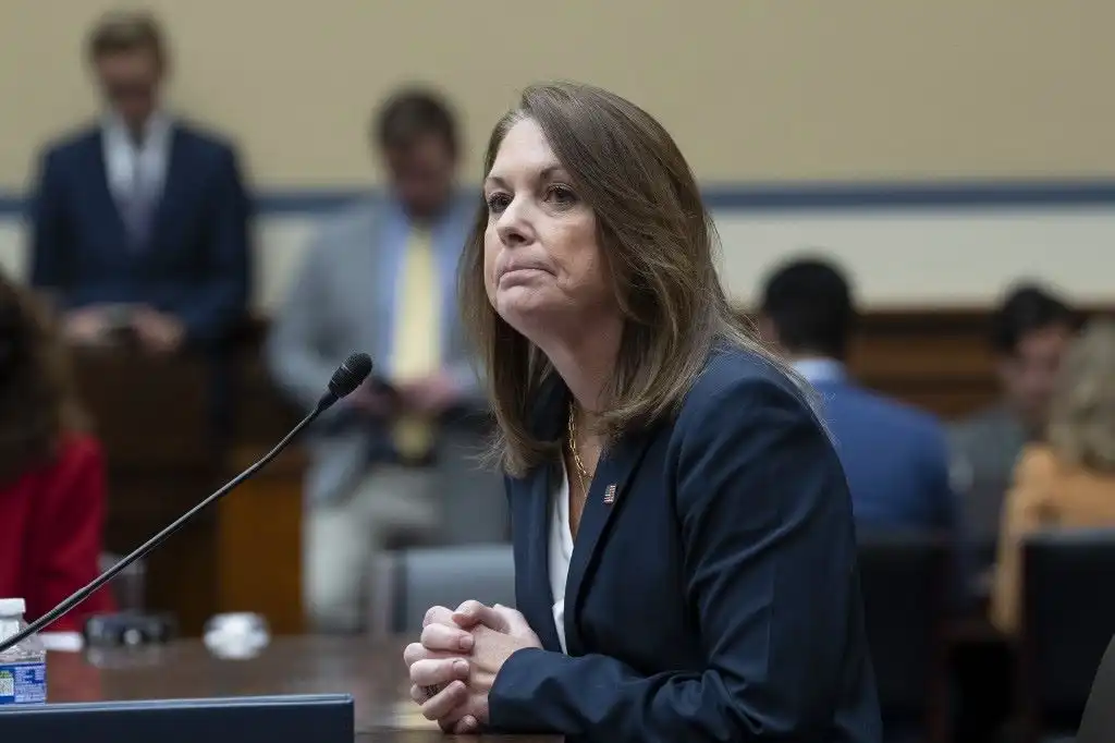 Kimberly Cheatle, directora del Servicio Secreto de EUA, renuncia tras atentado contra Trump