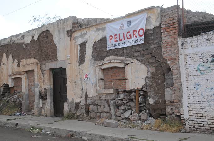 Protección Civil Municipal supervisa propiedades en riesgo por las recientes lluvias en la entidad
