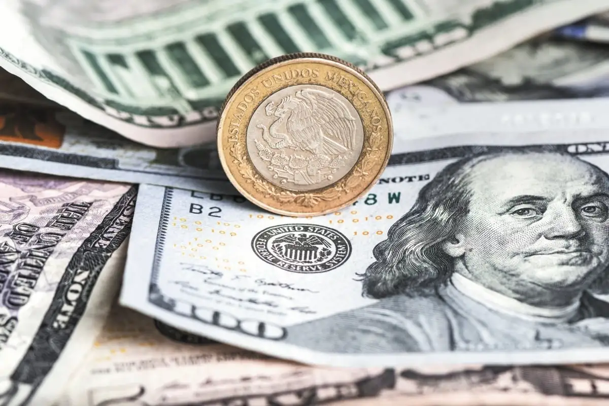 Lunes negro: se desploman bolsas y prevén aumento de la gasolina