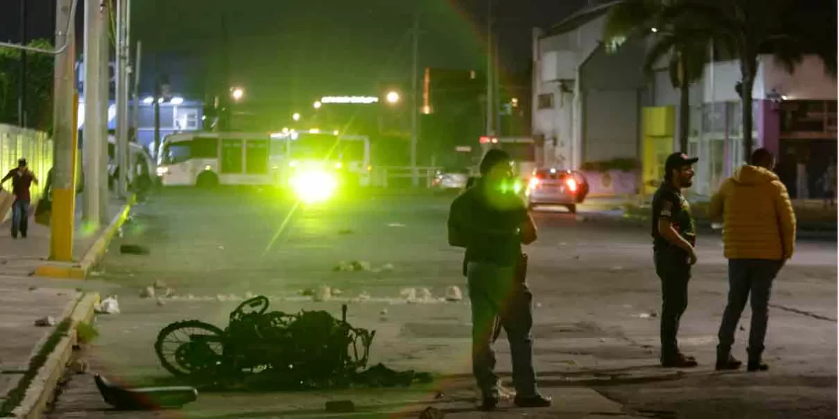Riña termina en balacera entre la 28 de Octubre y policías