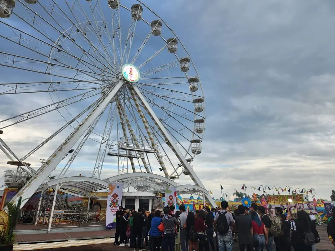 Juegos mecánicos feria Durango
