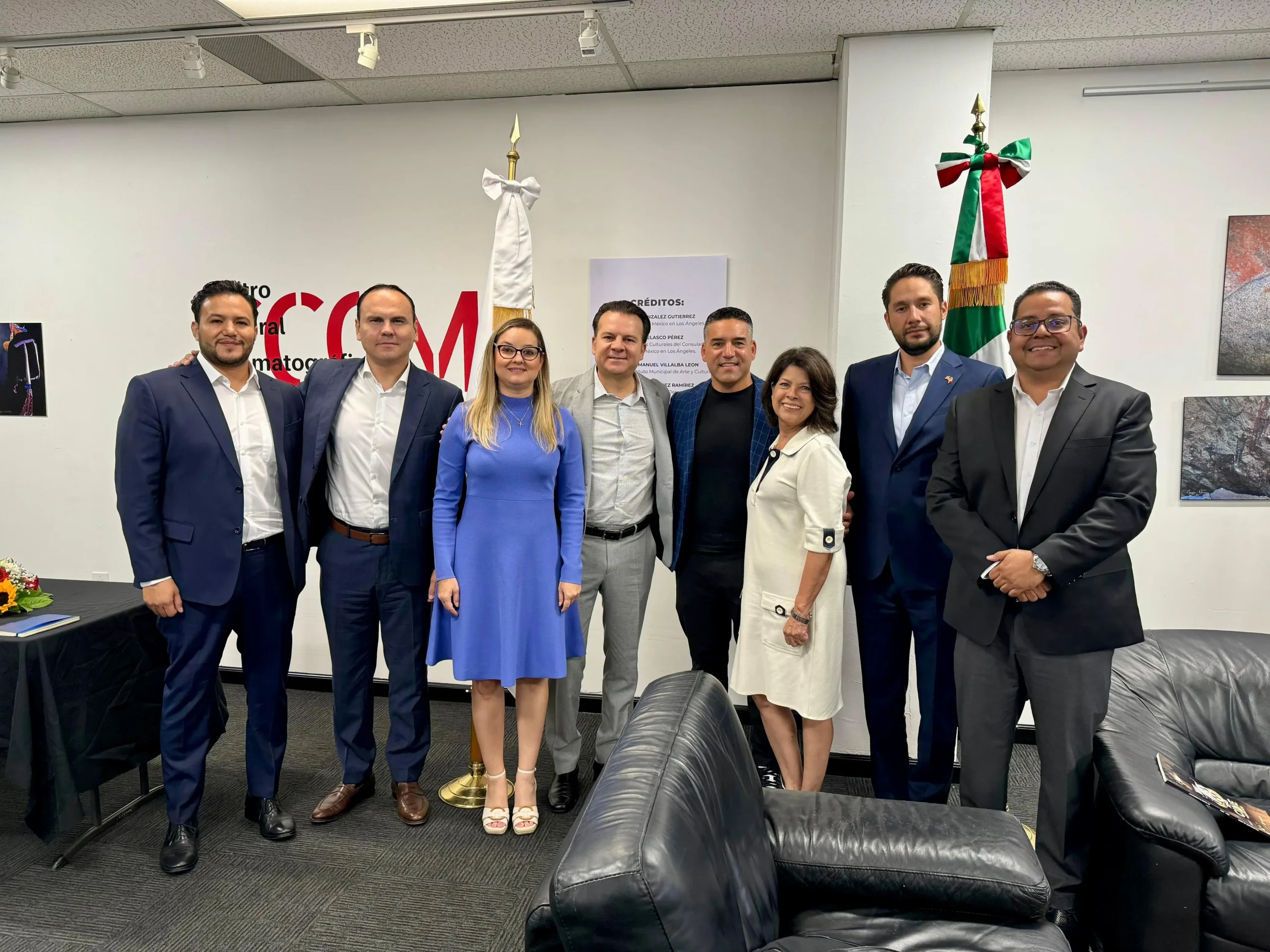 Tras gira en EU, promete gobernador de Durango mejora económica para la entidad 