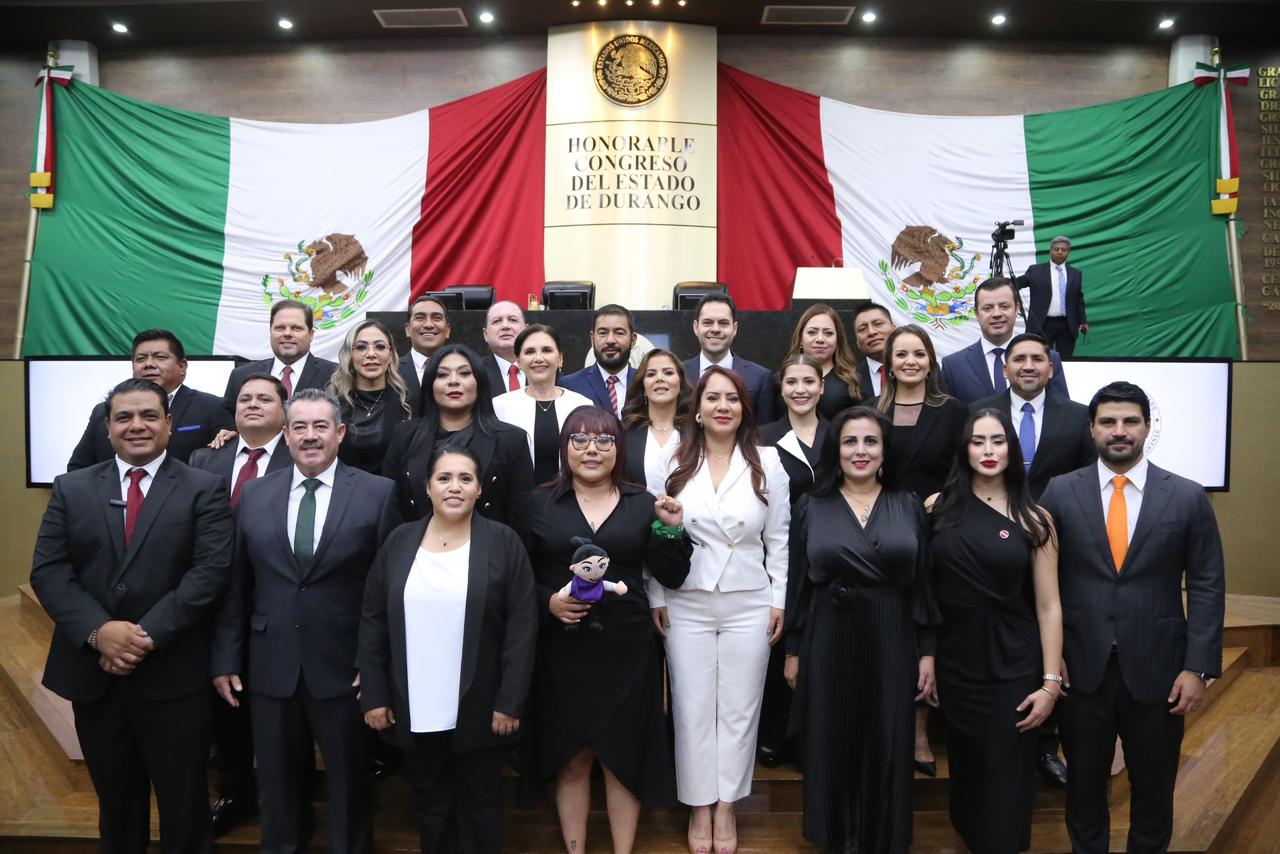 Diputados conforman dos superbloques en el congreso del estado