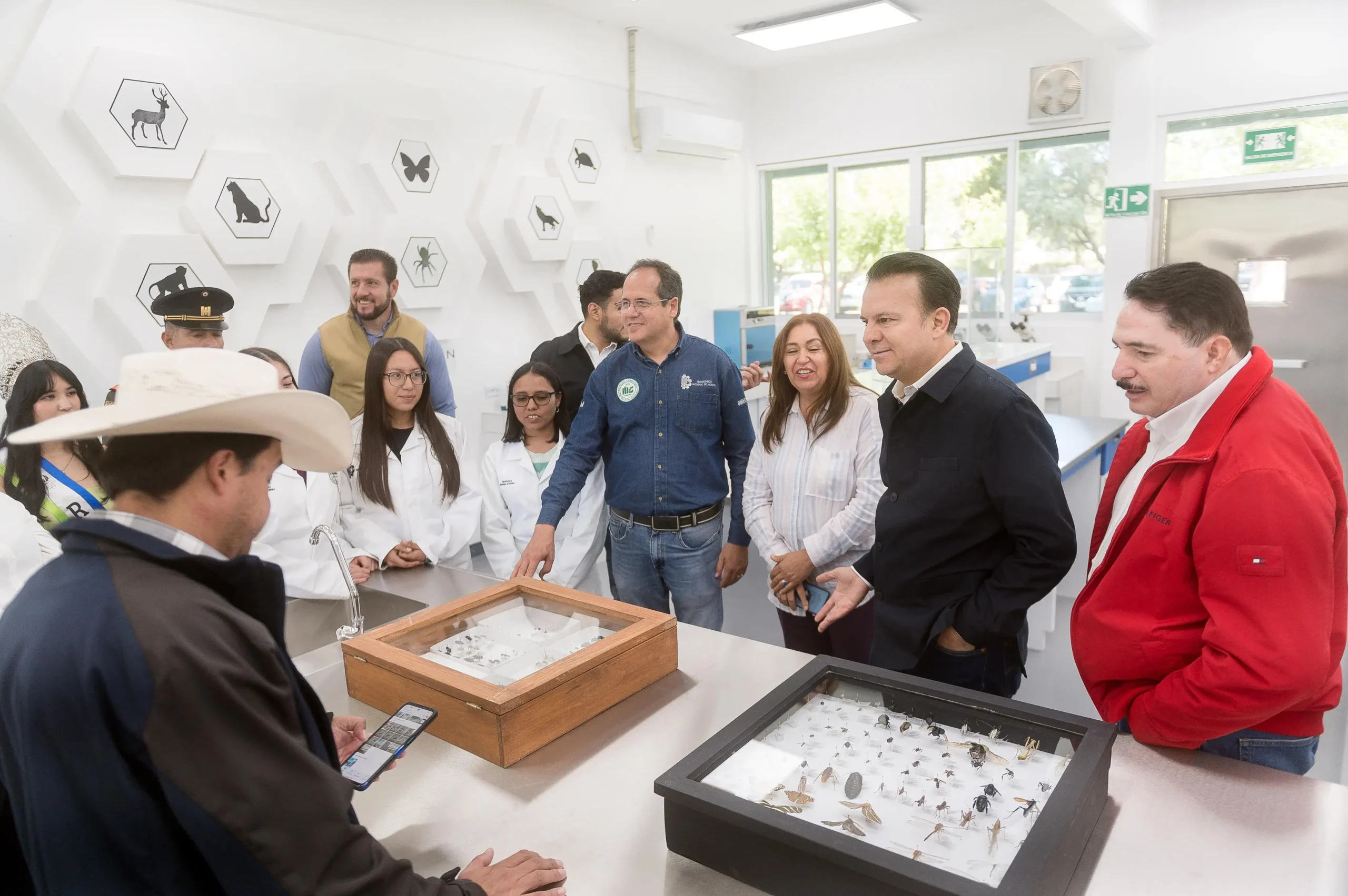 Invierte gobierno más de 15 mdp en nuevos laboratorios del Instituto del Valle del Guadiana
