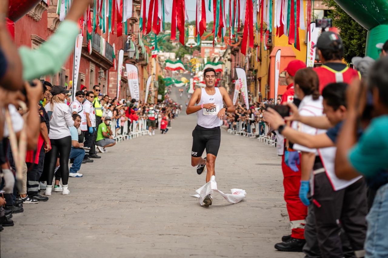 Con más de 60 años de tradición, la “Carrera de la Conspiración&#8221; rompe récord de participación en San Miguel de Allende