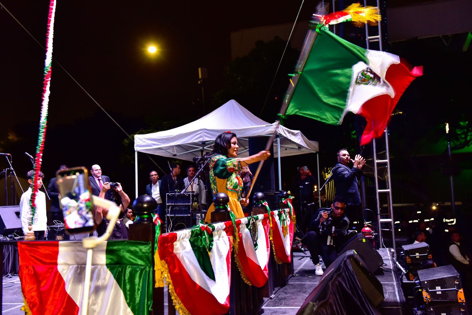 Ayuntamiento de Tijuana gastó cerca de un millón de pesos en cantantes que participaron en el grito