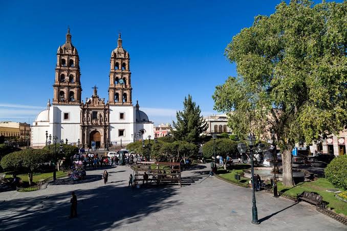 Gobierno estatal de Durango  ha logrado avances en temas de infraestructura:CMIC