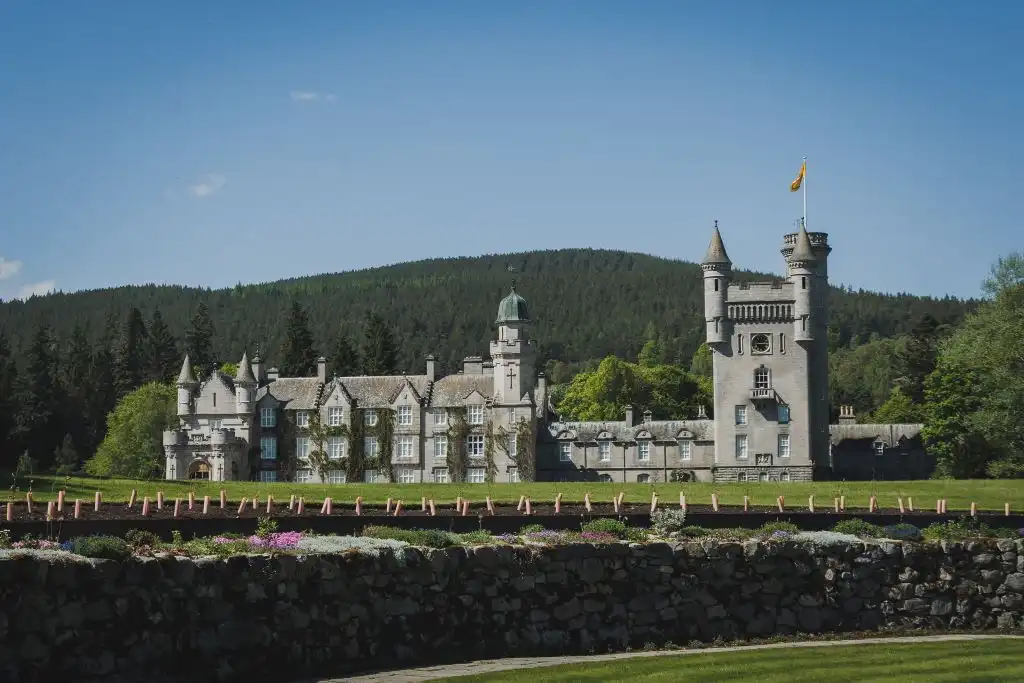 ¿Quieres casarte en el emblemático castillo de Balmoral del Reino Unido? Existe una posibilidad